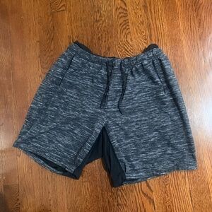 Men’s Lululemon 8" Lined Space Dye Black Gray Size Small